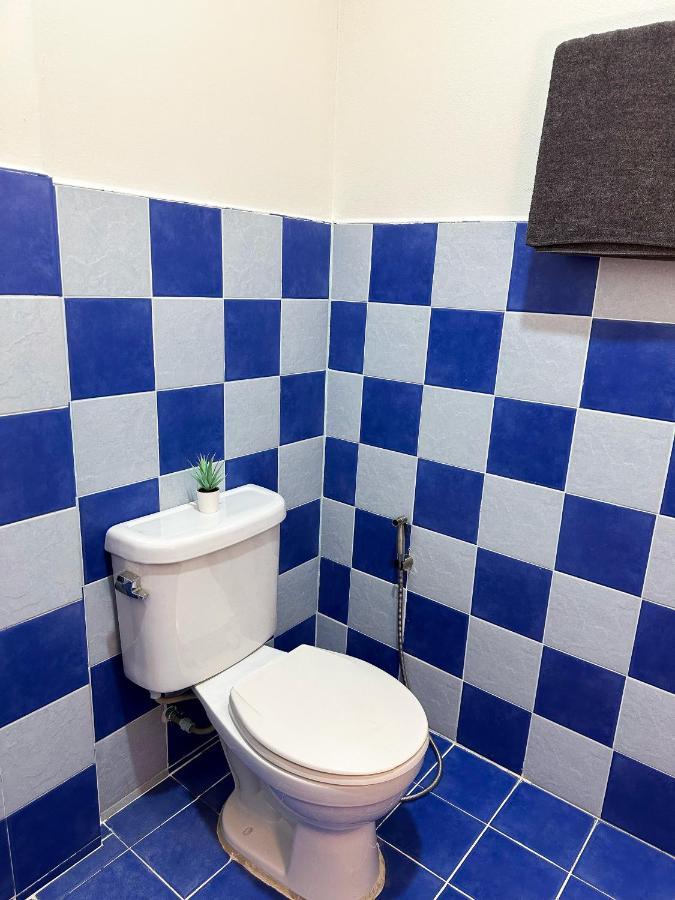 Montana Hotel & Hostel Phuket Karon 외부 사진