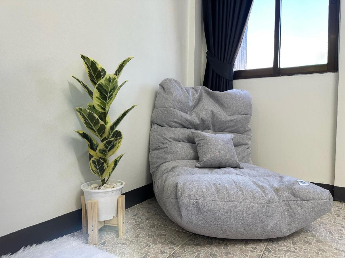 Montana Hotel & Hostel Phuket Karon 외부 사진