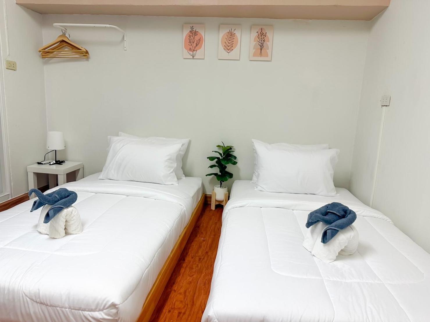 Montana Hotel & Hostel Phuket Karon 외부 사진