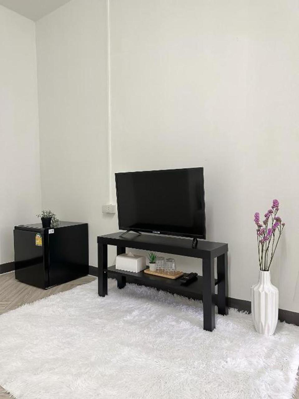 Montana Hotel & Hostel Phuket Karon 외부 사진